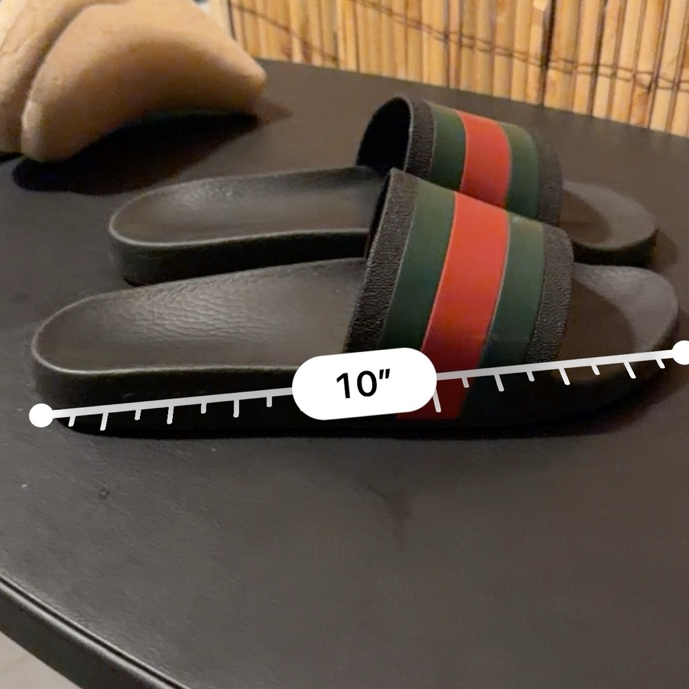 Gucci Gray Slides with Green and Red Stripes - Picture 3 of 7